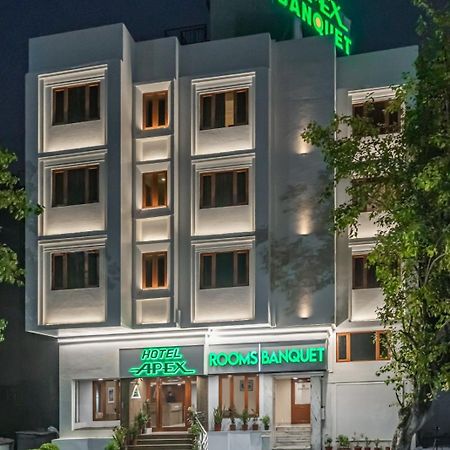 Hotel Apex Surat Dış mekan fotoğraf