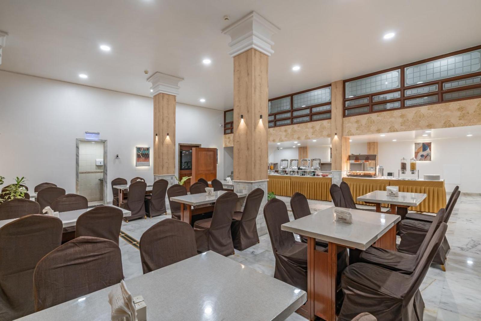 Hotel Apex Surat Dış mekan fotoğraf