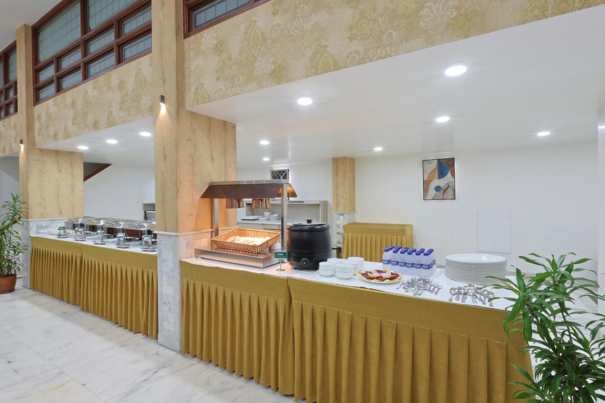 Hotel Apex Surat Dış mekan fotoğraf
