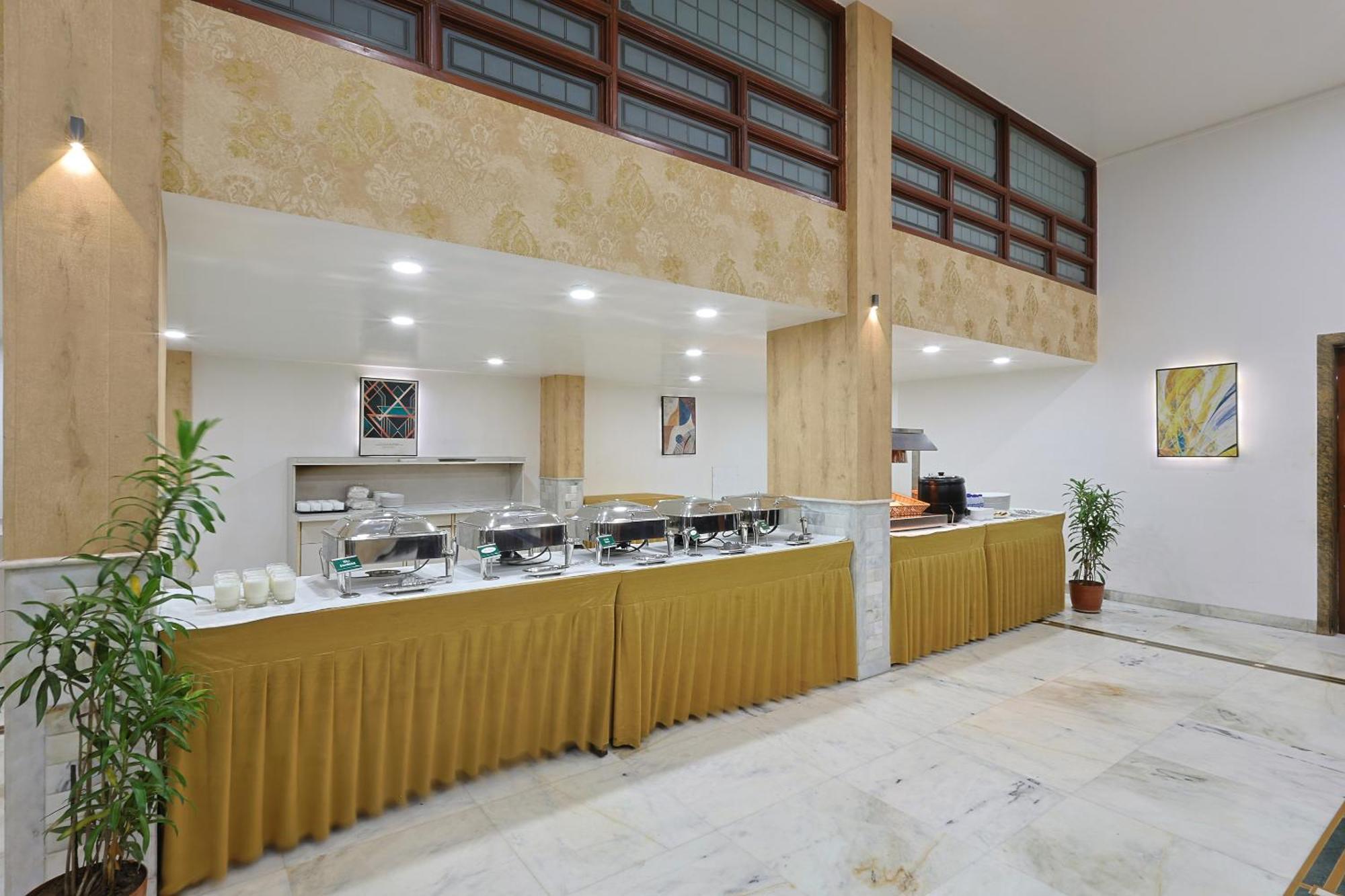 Hotel Apex Surat Dış mekan fotoğraf